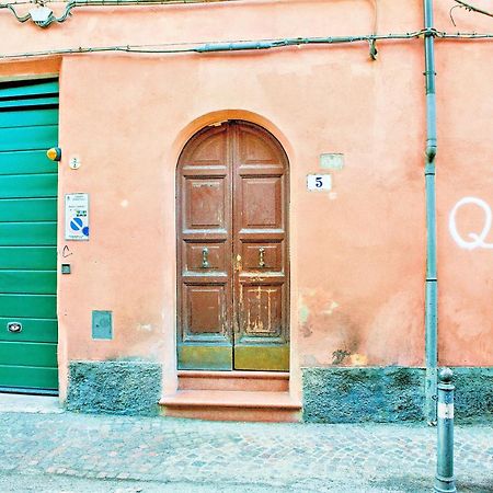 Elegant And Modern Loft In Medieval Bologna Apartamento Exterior foto