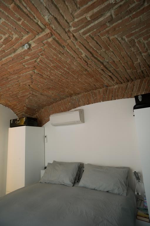 Elegant And Modern Loft In Medieval Bologna Apartamento Quarto foto